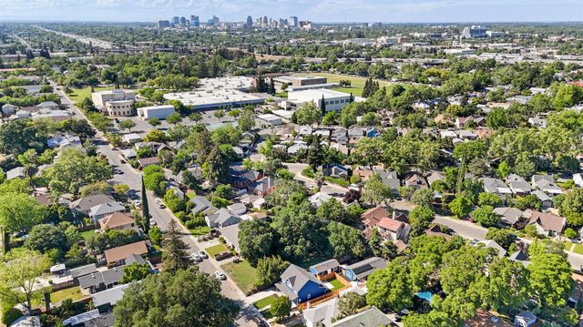 3765 Y St, Sacramento, CA 95817
