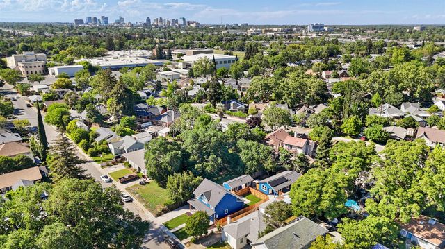 3765 Y St, Sacramento, CA 95817