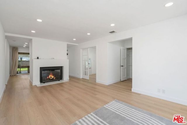 14348 Collins Street, Sherman Oaks, CA 91401