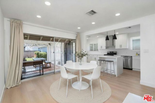 14348 Collins Street, Sherman Oaks, CA 91401