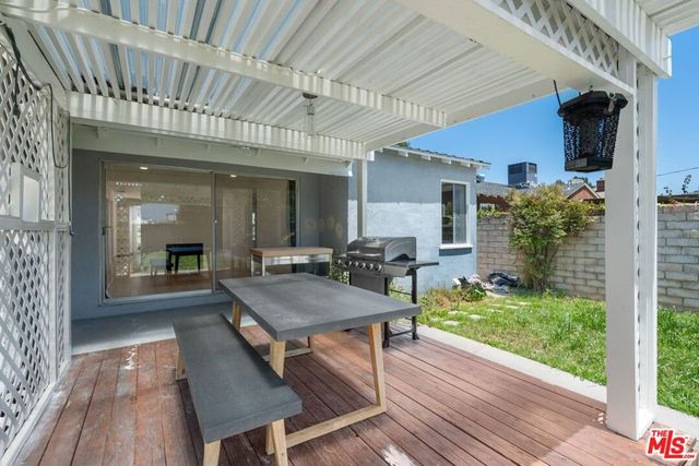14348 Collins Street, Sherman Oaks, CA 91401