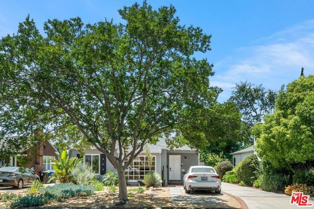 14348 Collins Street, Sherman Oaks, CA 91401