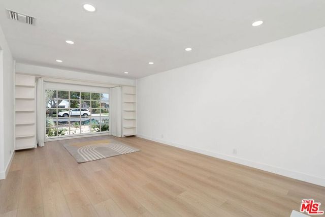14348 Collins Street, Sherman Oaks, CA 91401