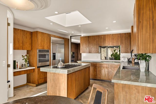 5337 Shenandoah Avenue, Los Angeles, CA 90056