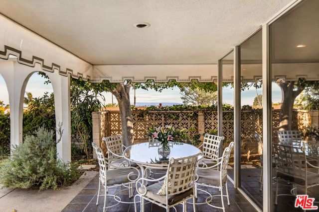 5337 Shenandoah Avenue, Los Angeles, CA 90056