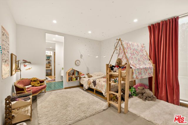 5337 Shenandoah Avenue, Los Angeles, CA 90056