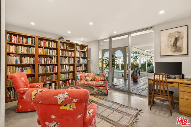 5337 Shenandoah Avenue, Los Angeles, CA 90056