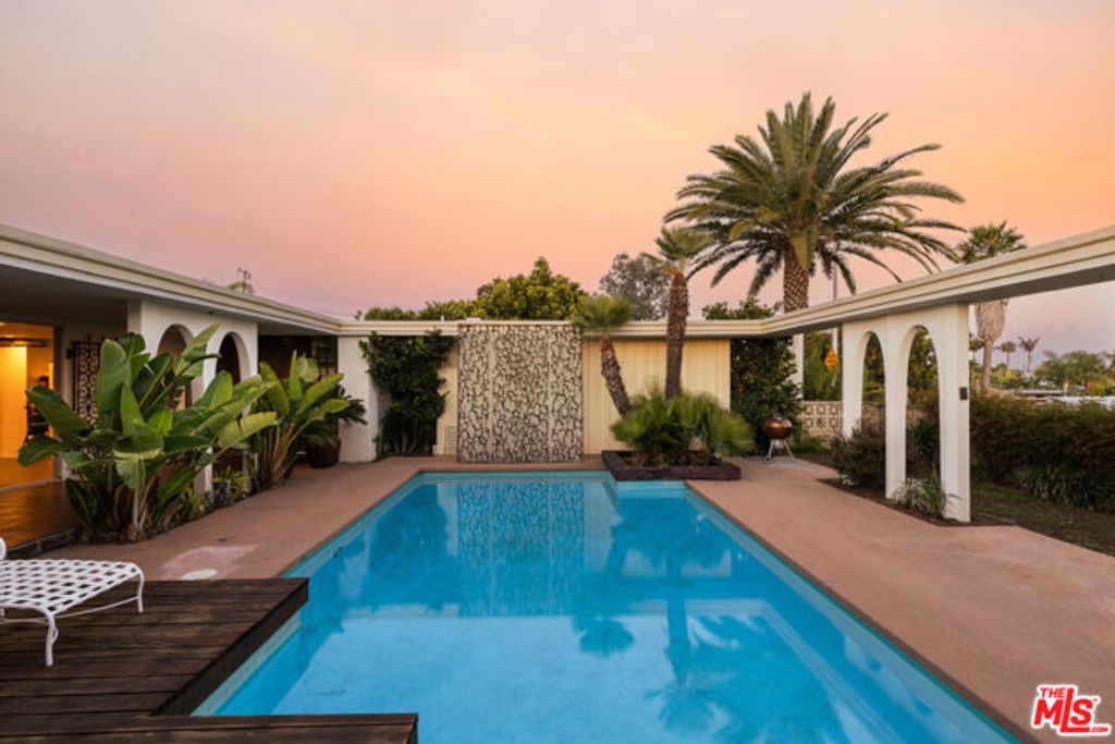 5337 Shenandoah Avenue, Los Angeles, CA 90056