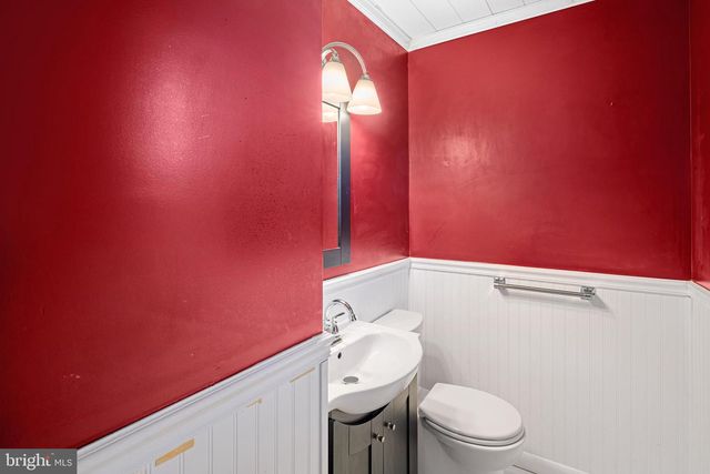 557 MEDIA RD, Oxford, PA 19363