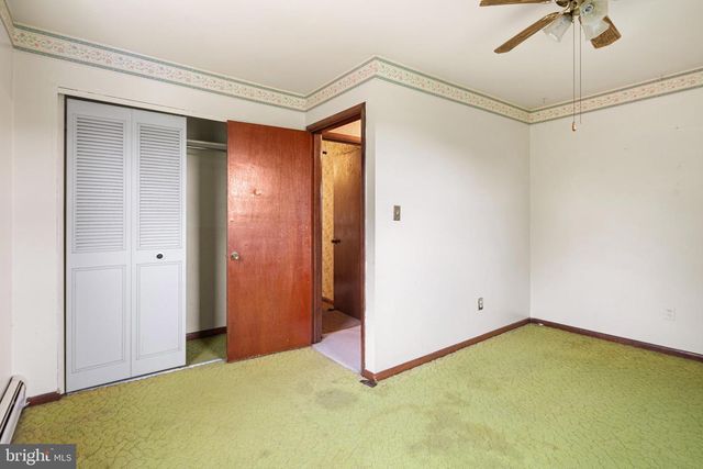557 MEDIA RD, Oxford, PA 19363