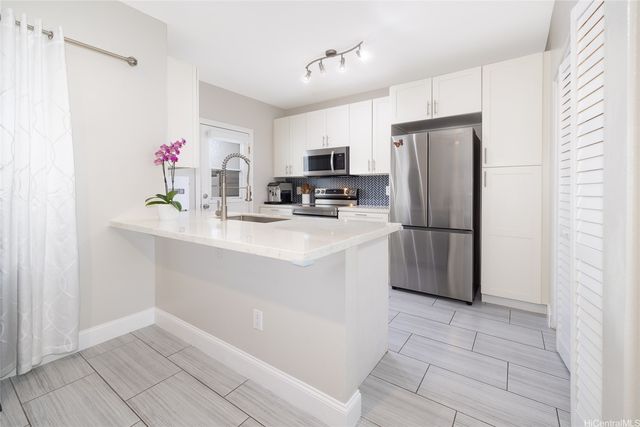 91-1018 Kaimalie Street R2, Ewa Beach, HI 96706