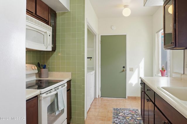 1176 S Alpine Circle, Green Valley, AZ 85614