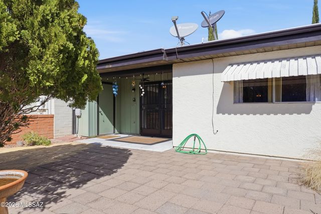 1176 S Alpine Circle, Green Valley, AZ 85614