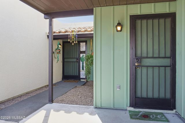 1176 S Alpine Circle, Green Valley, AZ 85614