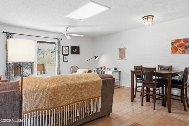 1176 S Alpine Circle, Green Valley, AZ 85614