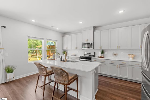 227 Addysons Way, Fountain Inn, SC 29644