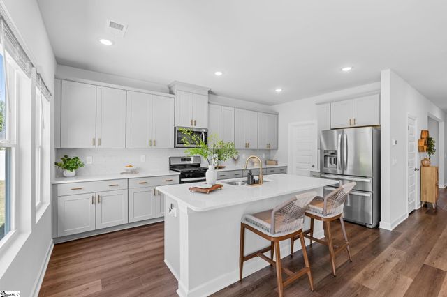 227 Addysons Way, Fountain Inn, SC 29644