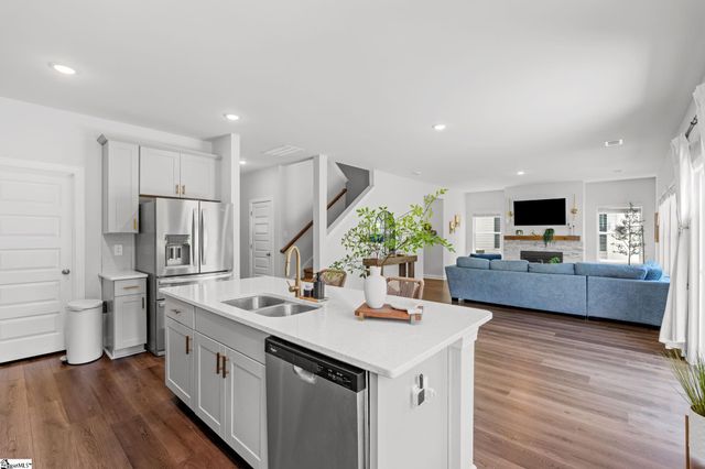 227 Addysons Way, Fountain Inn, SC 29644