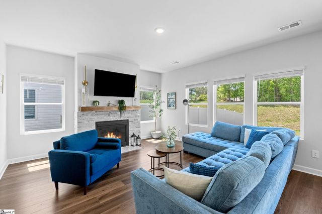 227 Addysons Way, Fountain Inn, SC 29644