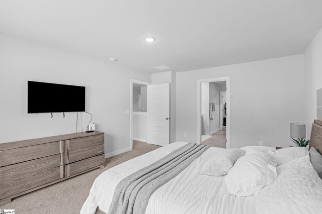 227 Addysons Way, Fountain Inn, SC 29644