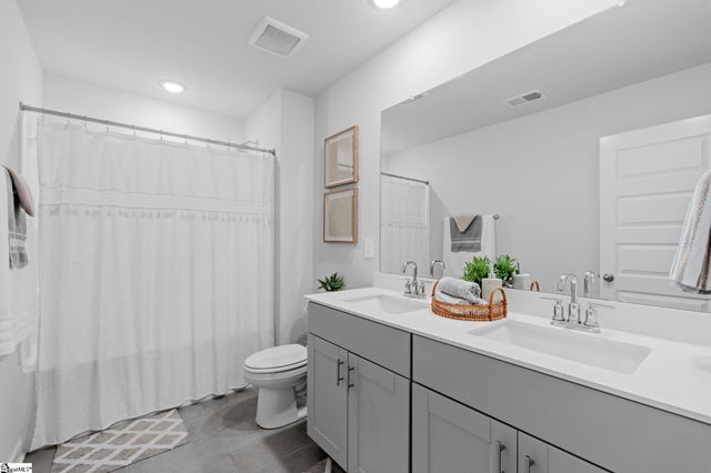 227 Addysons Way, Fountain Inn, SC 29644