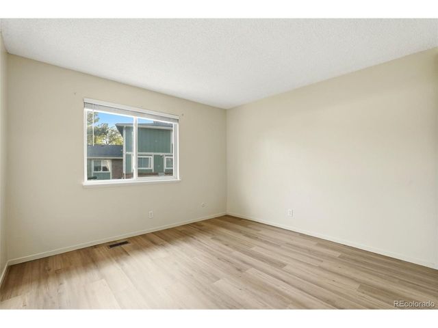 13361 E Louisiana Ave, Aurora, CO 80012
