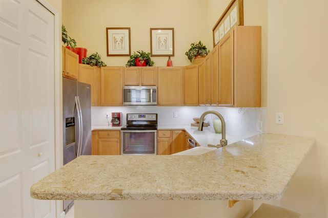 9015 Sand Shot Way, Port St. Lucie, FL 34986