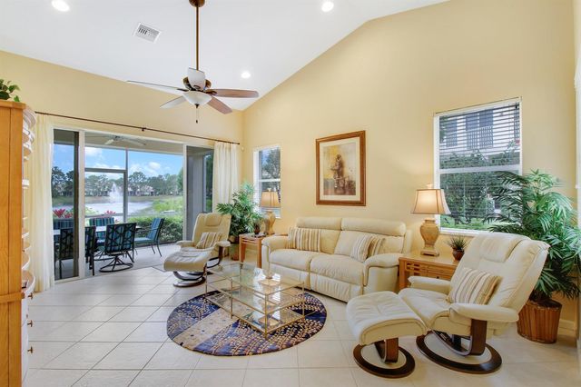 9015 Sand Shot Way, Port St. Lucie, FL 34986