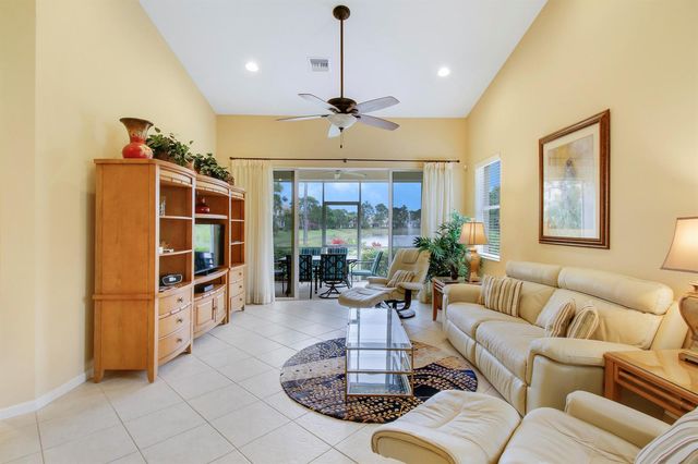 9015 Sand Shot Way, Port St. Lucie, FL 34986