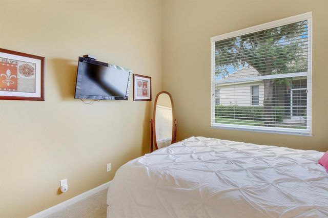 9015 Sand Shot Way, Port St. Lucie, FL 34986