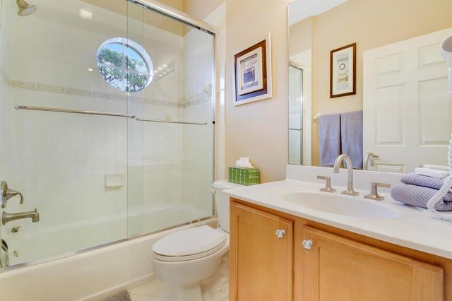 9015 Sand Shot Way, Port St. Lucie, FL 34986