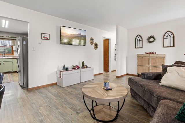 1305 12th Avenue N, Moorhead, MN 56560