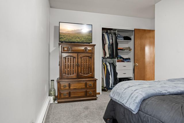 1305 12th Avenue N, Moorhead, MN 56560