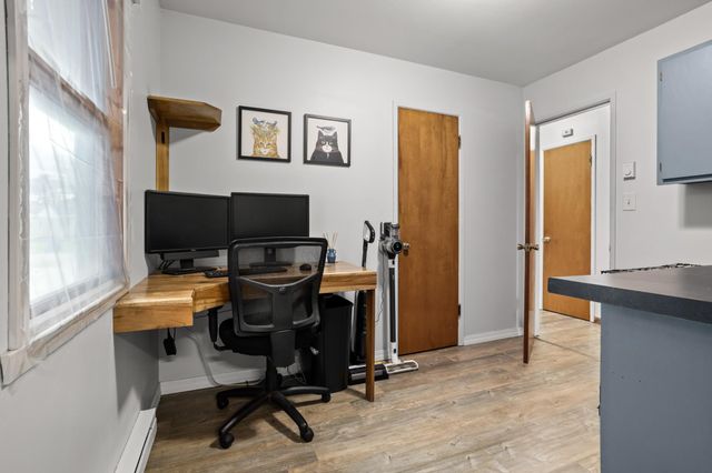 1305 12th Avenue N, Moorhead, MN 56560