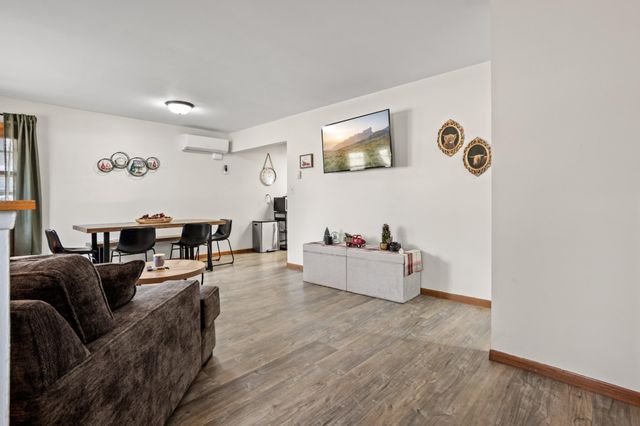 1305 12th Avenue N, Moorhead, MN 56560