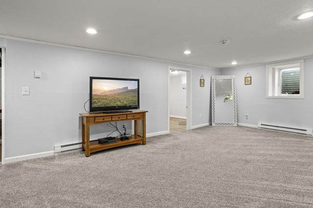 1305 12th Avenue N, Moorhead, MN 56560