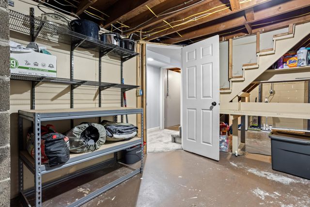 1305 12th Avenue N, Moorhead, MN 56560