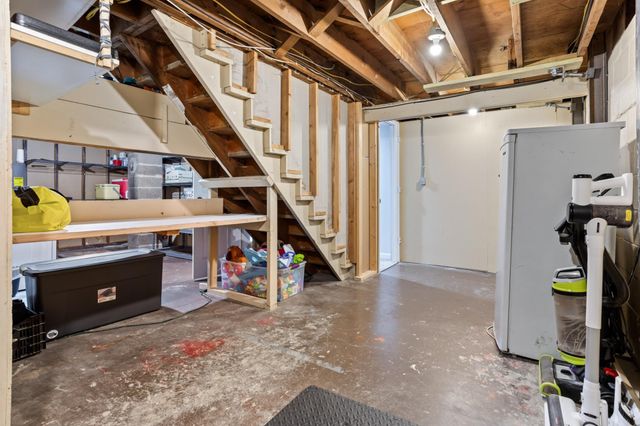 1305 12th Avenue N, Moorhead, MN 56560