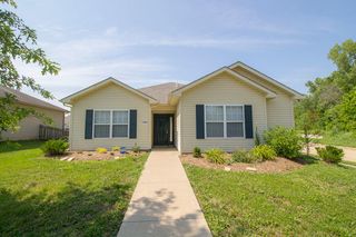 1861 HARMONY ST, Columbia, MO 65203