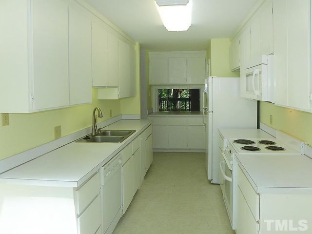 21 Bluff Trail, Chapel Hill, NC 27516