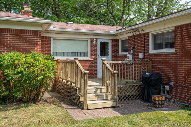 3458 Norwood Drive, Trenton, MI 48183
