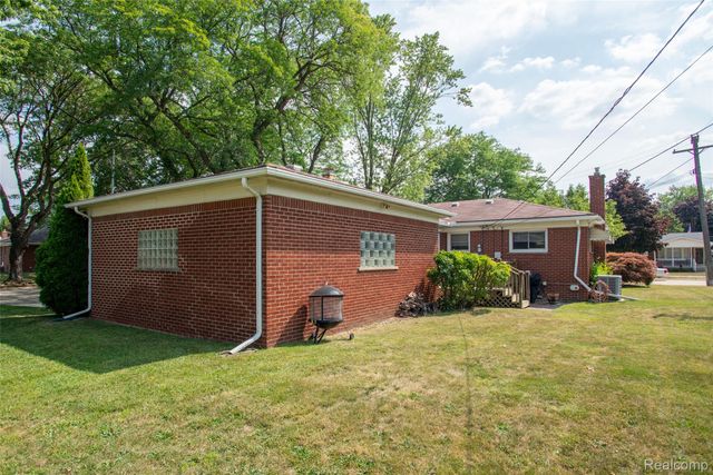3458 Norwood Drive, Trenton, MI 48183