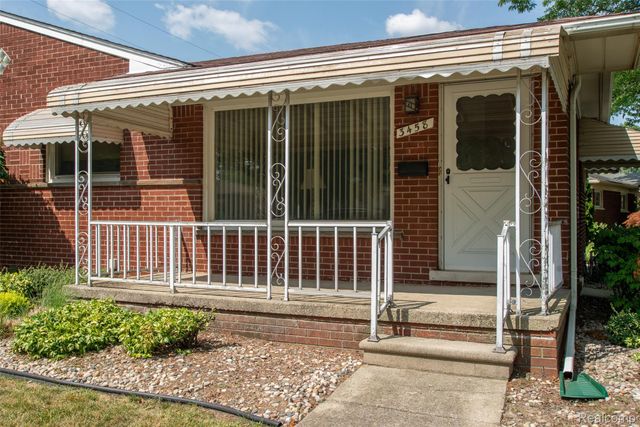 3458 Norwood Drive, Trenton, MI 48183