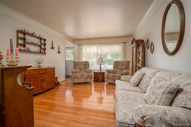 3458 Norwood Drive, Trenton, MI 48183