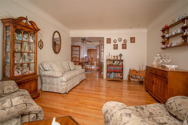 3458 Norwood Drive, Trenton, MI 48183