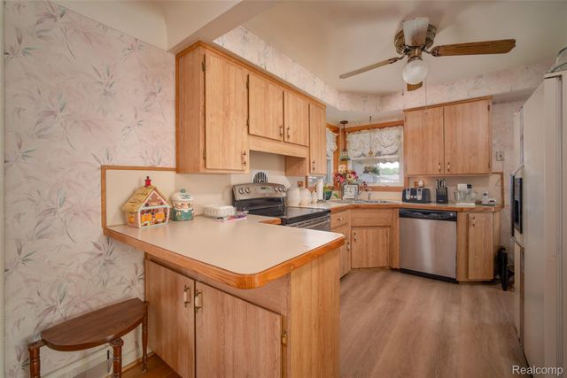 3458 Norwood Drive, Trenton, MI 48183
