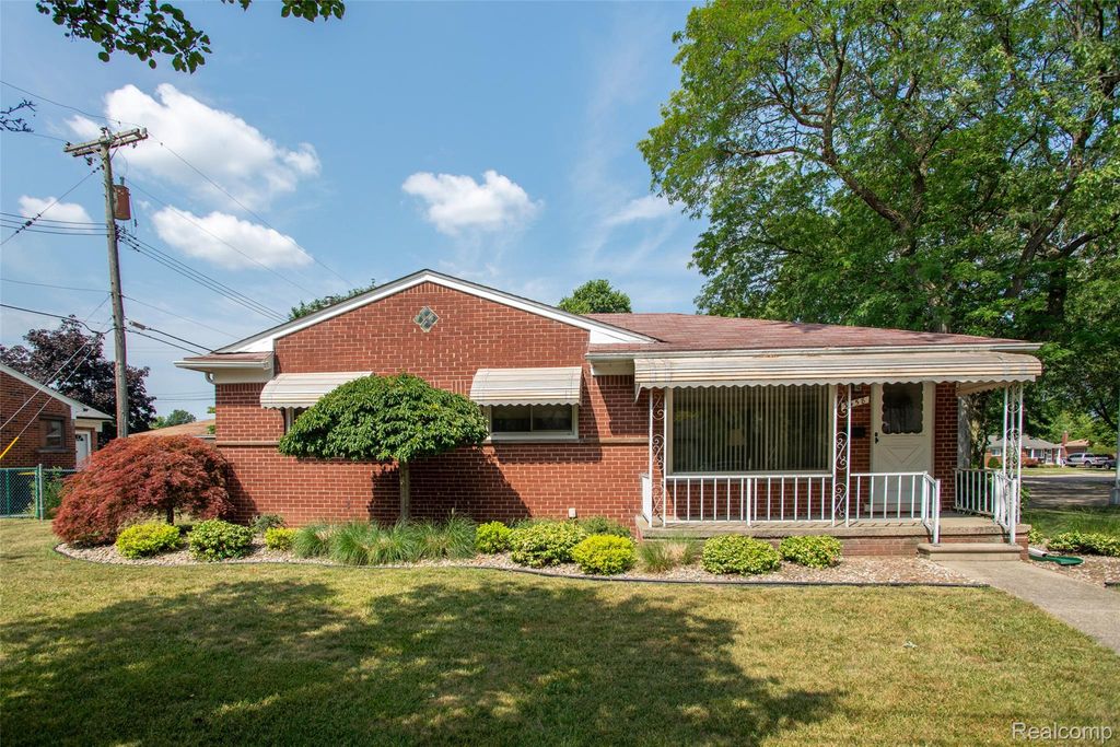 3458 Norwood Drive, Trenton, MI 48183