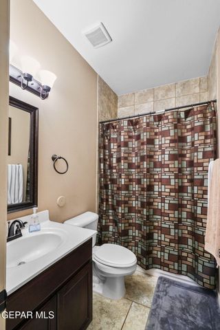 1091 Chris Forbes Circle, Socorro, TX 79927