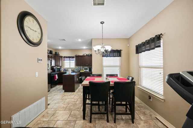 1091 Chris Forbes Circle, Socorro, TX 79927