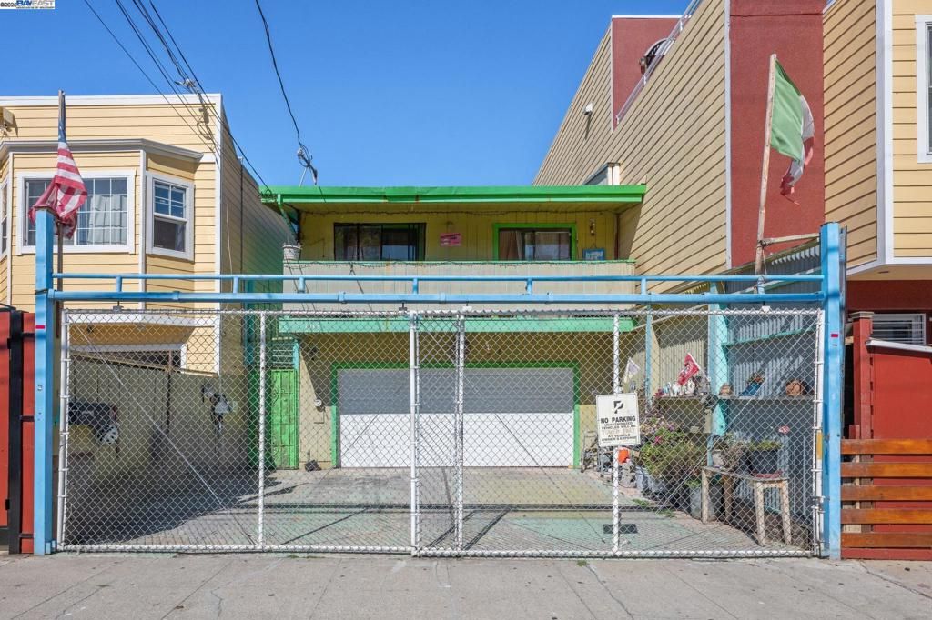 1018 Gilman Ave, San Francisco, CA 94124